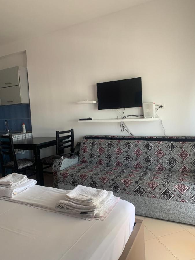 Beton Vlora B Studio Εξωτερικό φωτογραφία